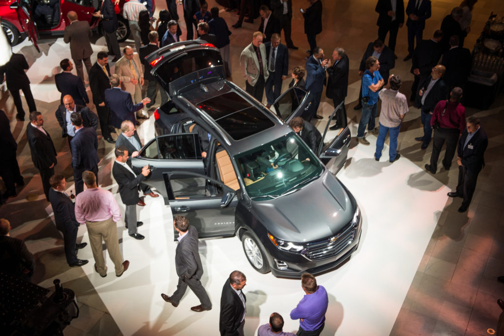 Media examine the 2018 Chevrolet Equinox on Sept. 22, 2016 in Chicago. (Brian Kersey for Chevrolet/Copyright General Motors)