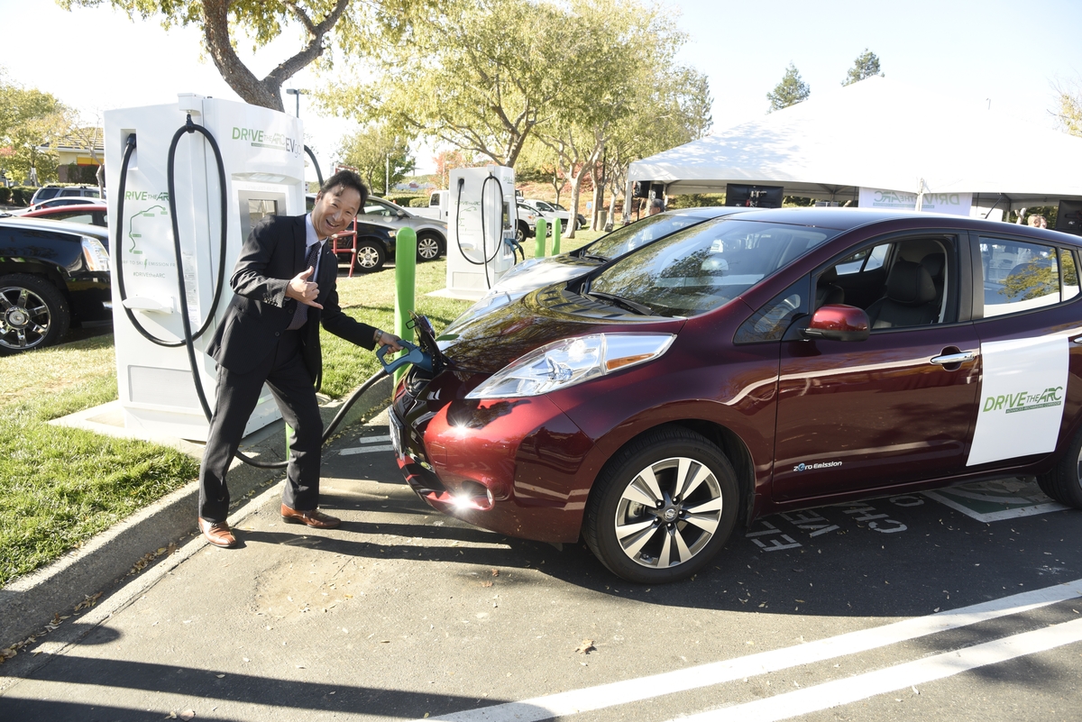 NHTSA requires quiet electric, hybrid vehicles to make noise starting