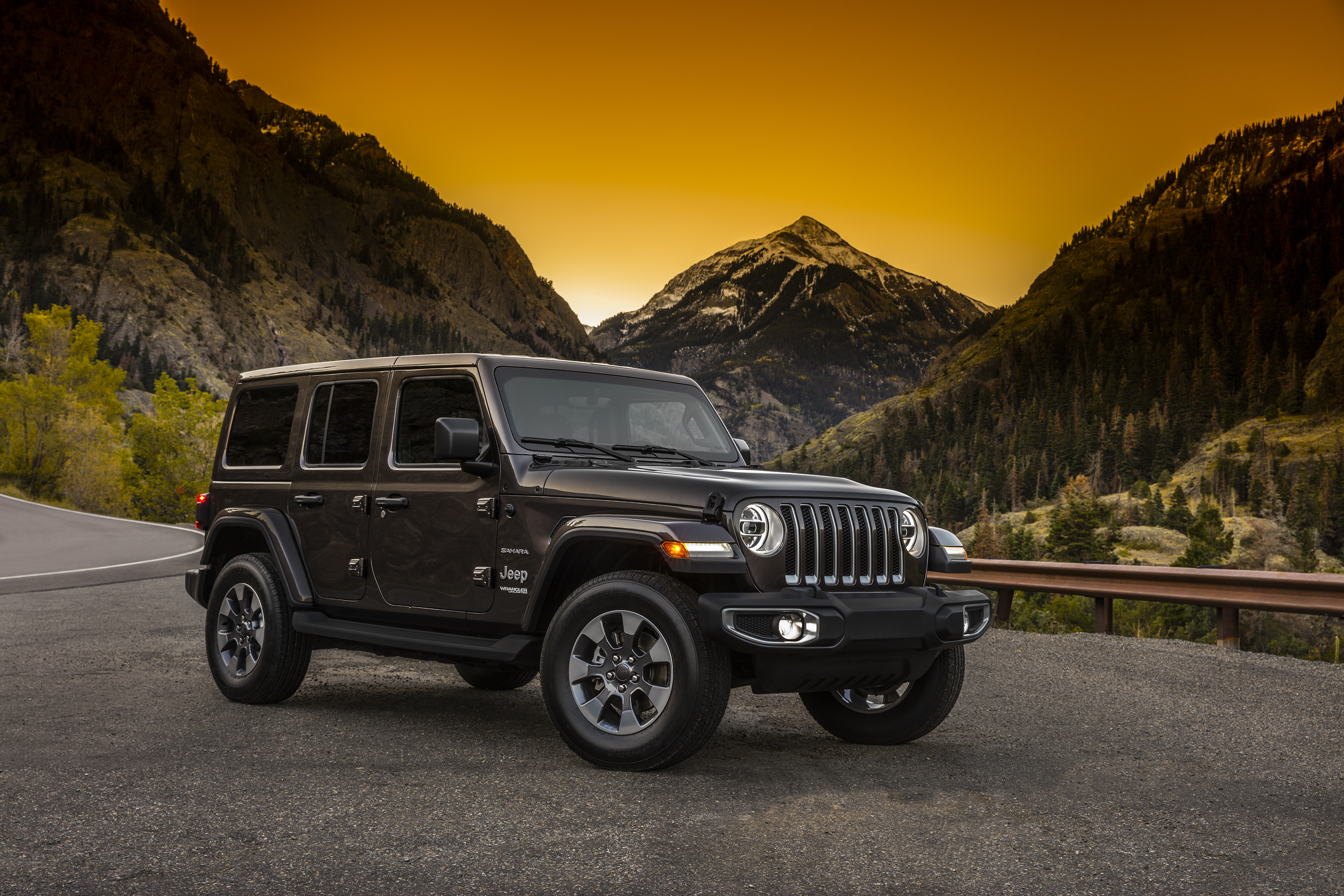 2018 Jeep Wrangler 100 pounds lighter, uses steel, aluminum, magnesium |  Repairer Driven News