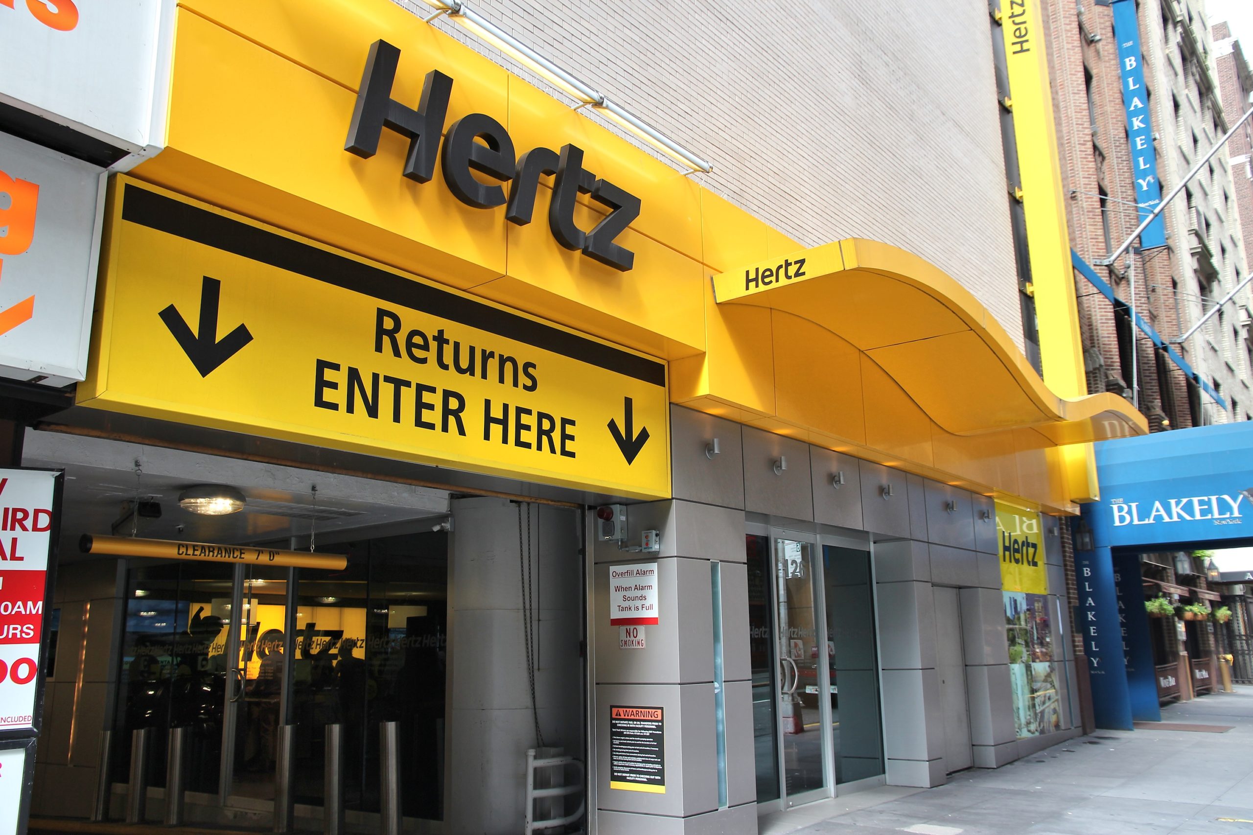 Hertz will continue operating, paying new bills after Chapter 11
