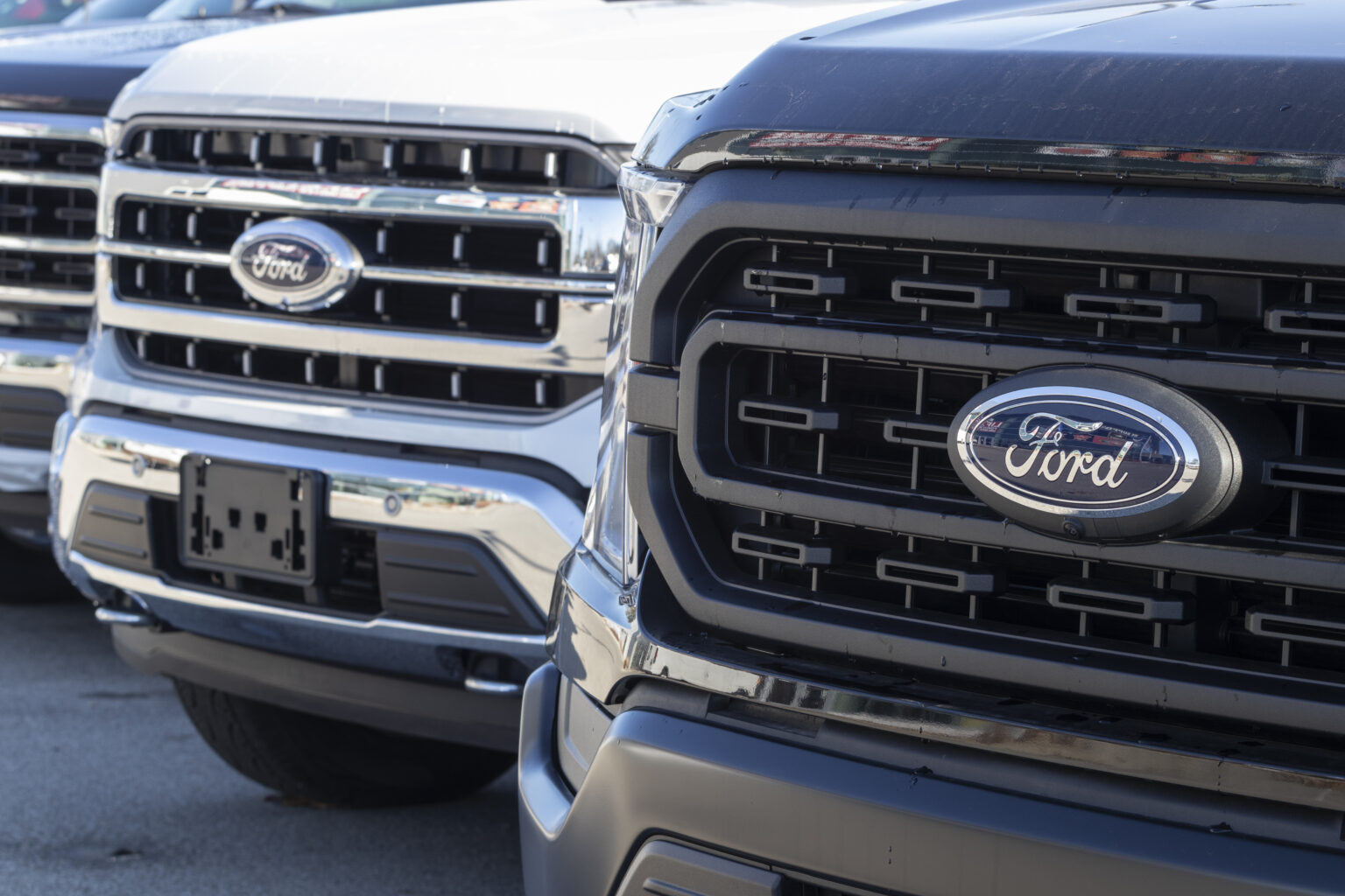 Ford predicts 2022 earnings to withstand supply chain disruptions