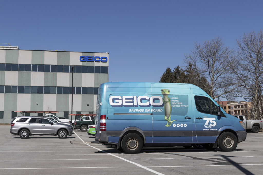 GEICO reports collision claim decrease & severity increase, profit off