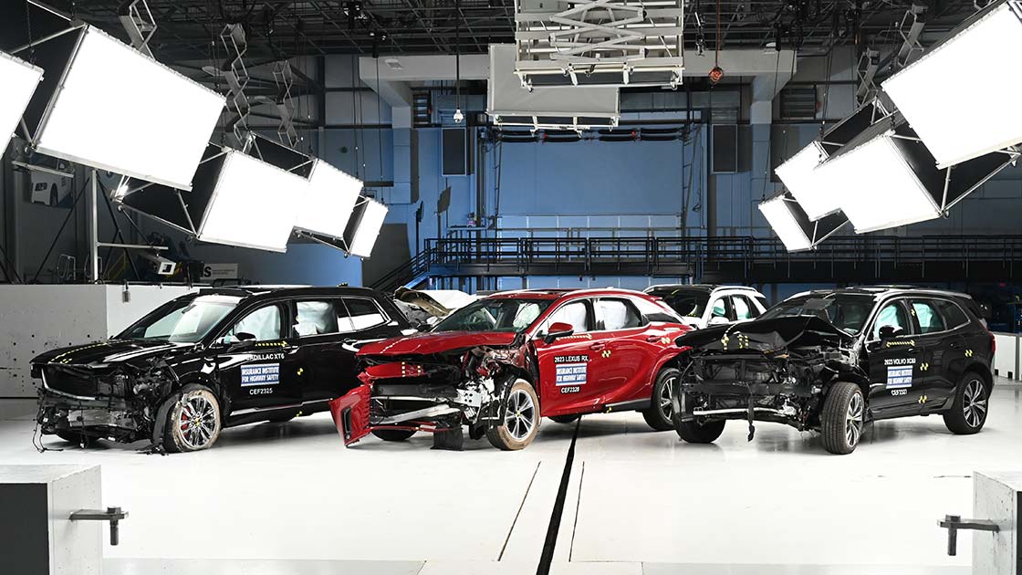 BMW X3 earns highest safety award from IIHS