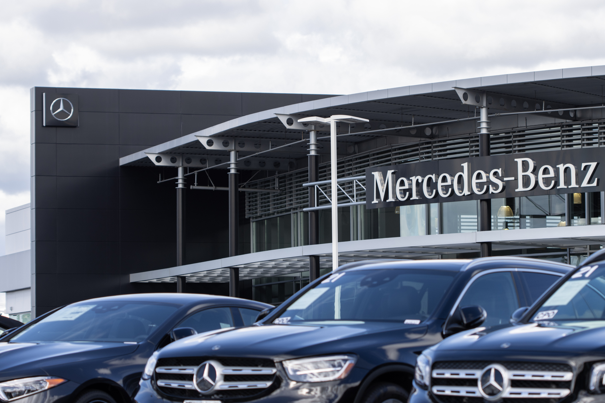 Mercedes-Benz to pause U.S. production of EV models